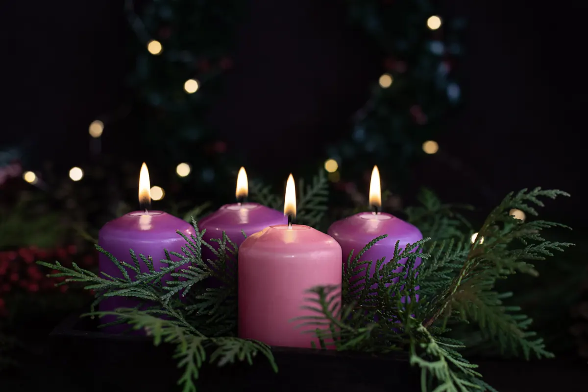Advent Wreath with Four Candles Lit. A delightful image for Advent 4 visually expressing its themes of expectant hope, Marian focus, and the near-complete light of the Advent season.